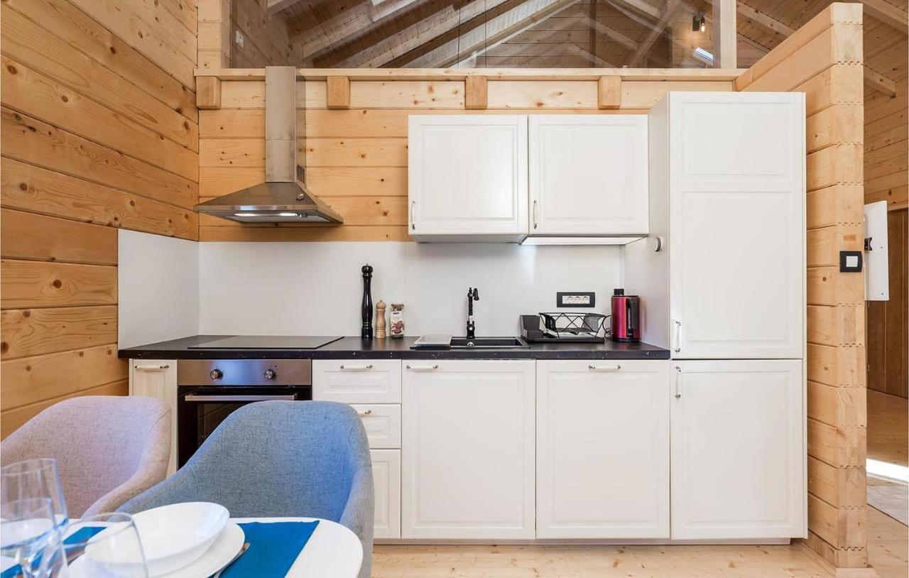 V'S Place - Wooden House With Heated Pool And Outdoor Sauna Otočac Εξωτερικό φωτογραφία