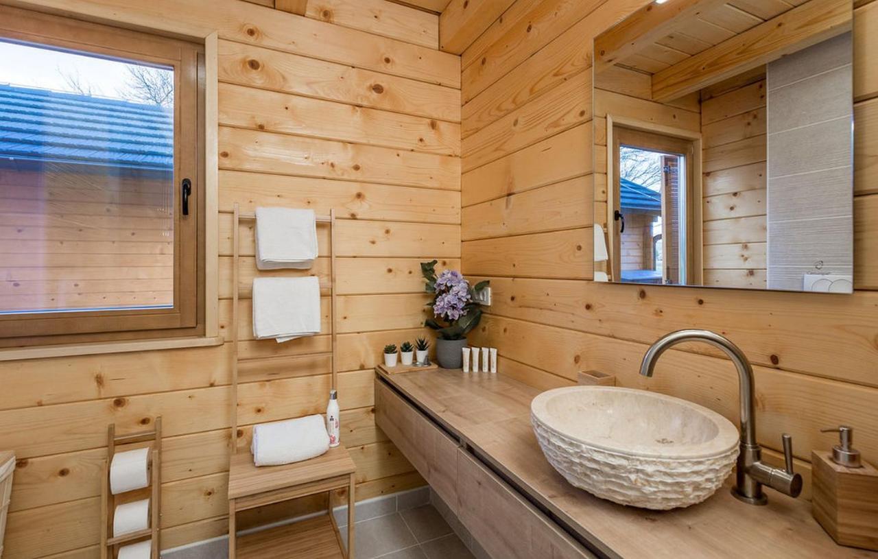 V'S Place - Wooden House With Heated Pool And Outdoor Sauna Otočac Εξωτερικό φωτογραφία