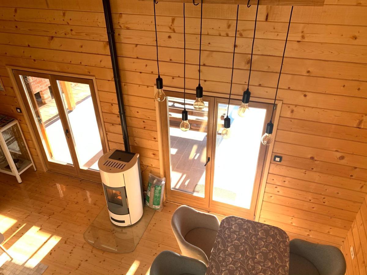 V'S Place - Wooden House With Heated Pool And Outdoor Sauna Otočac Εξωτερικό φωτογραφία